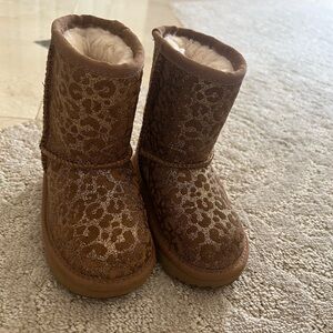 Toddler Uggs